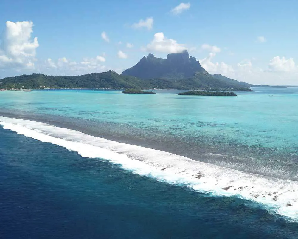 Plongée snorkeling Bora Bora site barrière corail