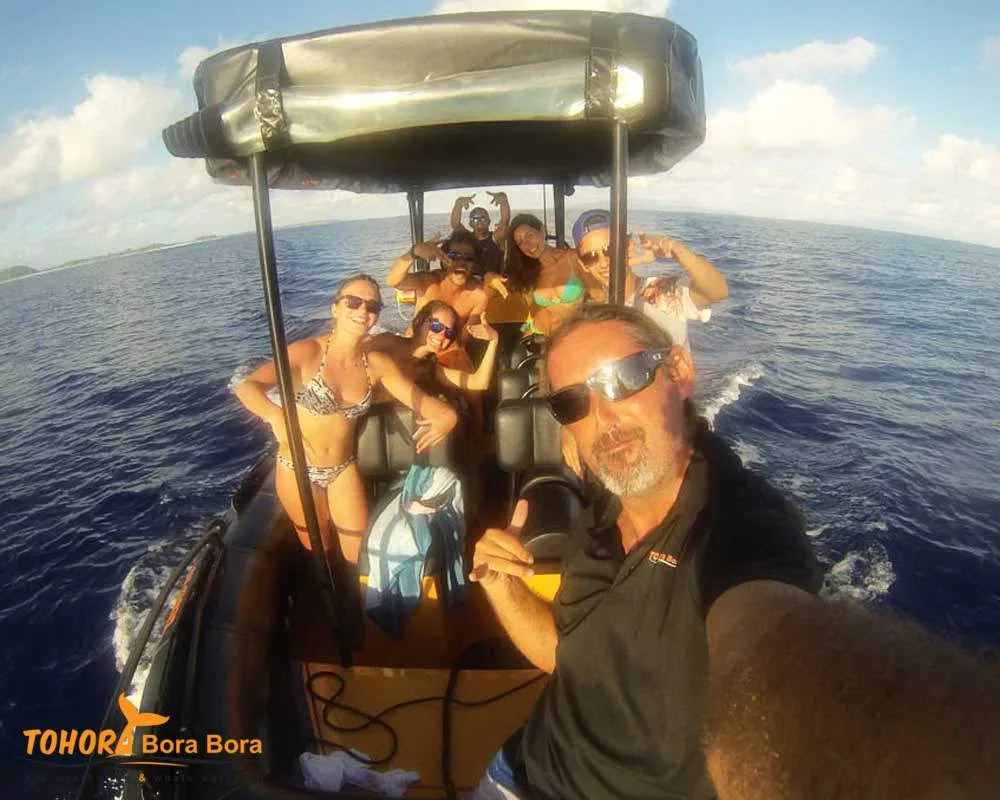 Guests Bora Bora lagoon boat